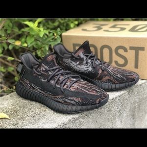 Yeezy 350v2 mx rock size 10 and 11